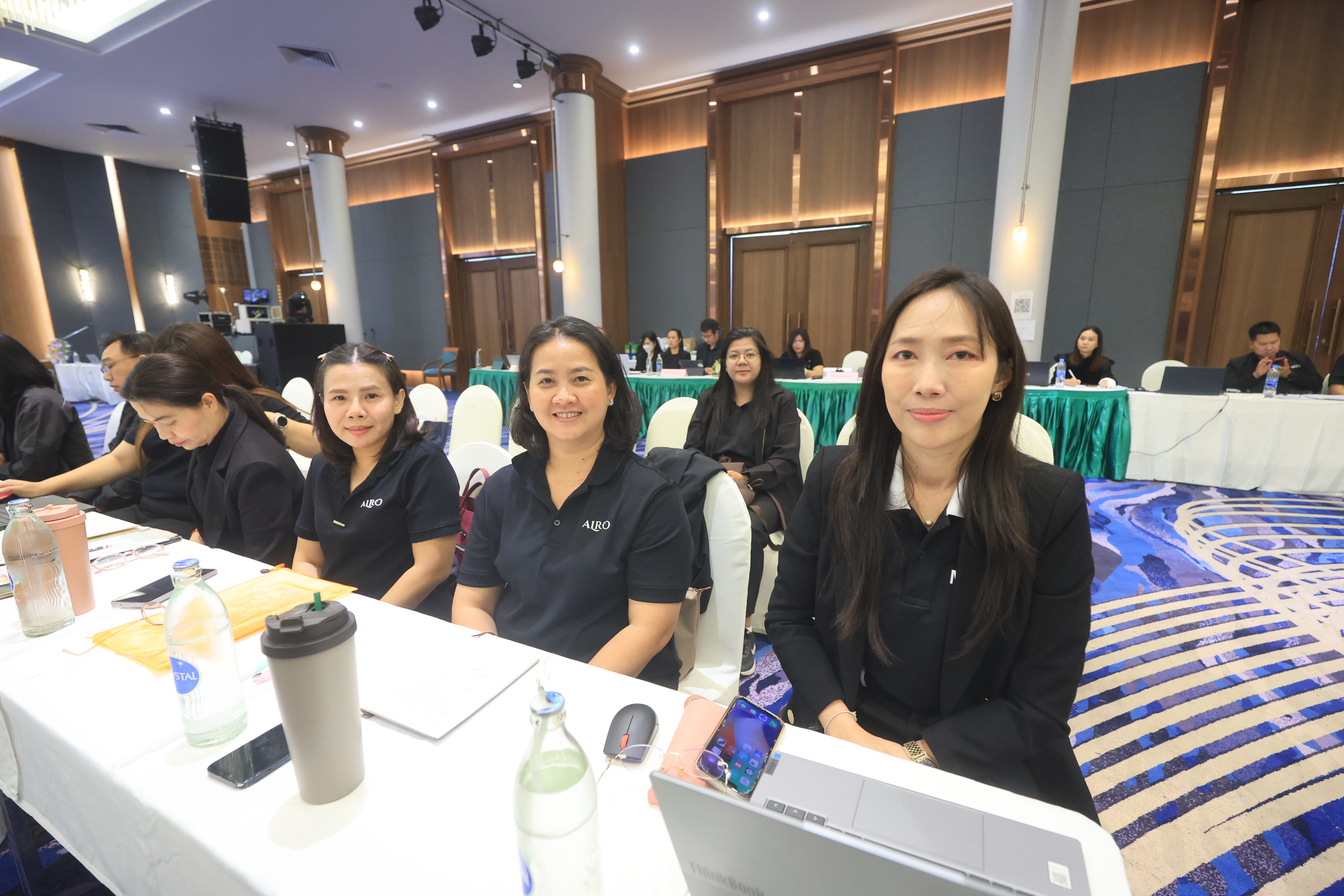 title - เลขาฯ ส.ป.ก. ประชุมเข้ม! 